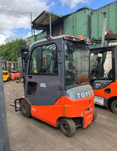 Toyota forklift for hire and for sale - Smyth Forklifts Dublin Ireland